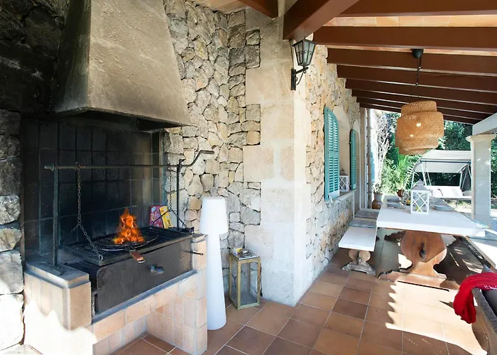 Alzines By Vintage Travel *