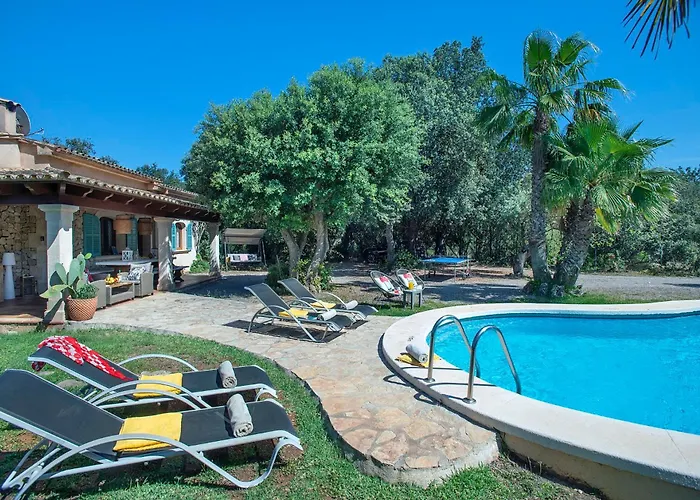 Alzines By Vintage Travel