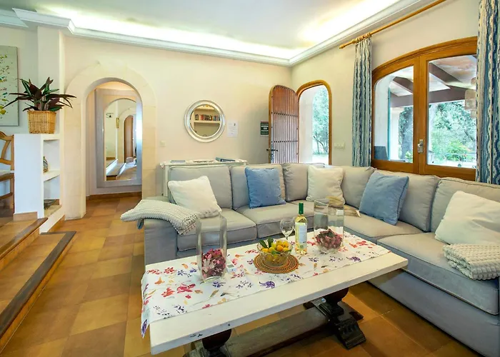 Alzines By Vintage Travel Villa