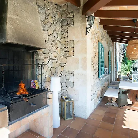 Alzines By Vintage Travel *